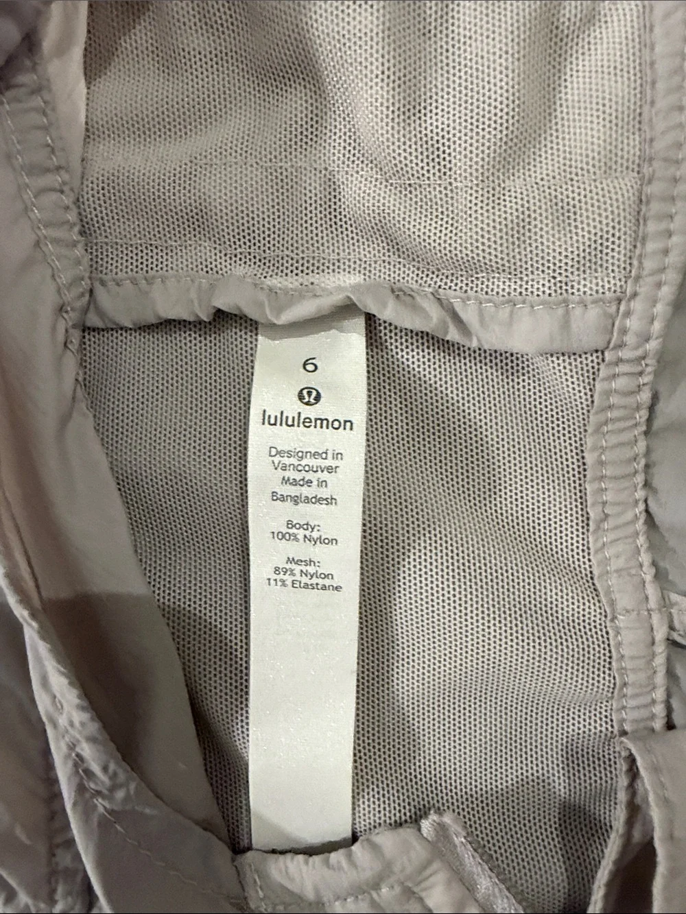 lululemon Light Gray Hooded  light weight Windbreaker Jacket
